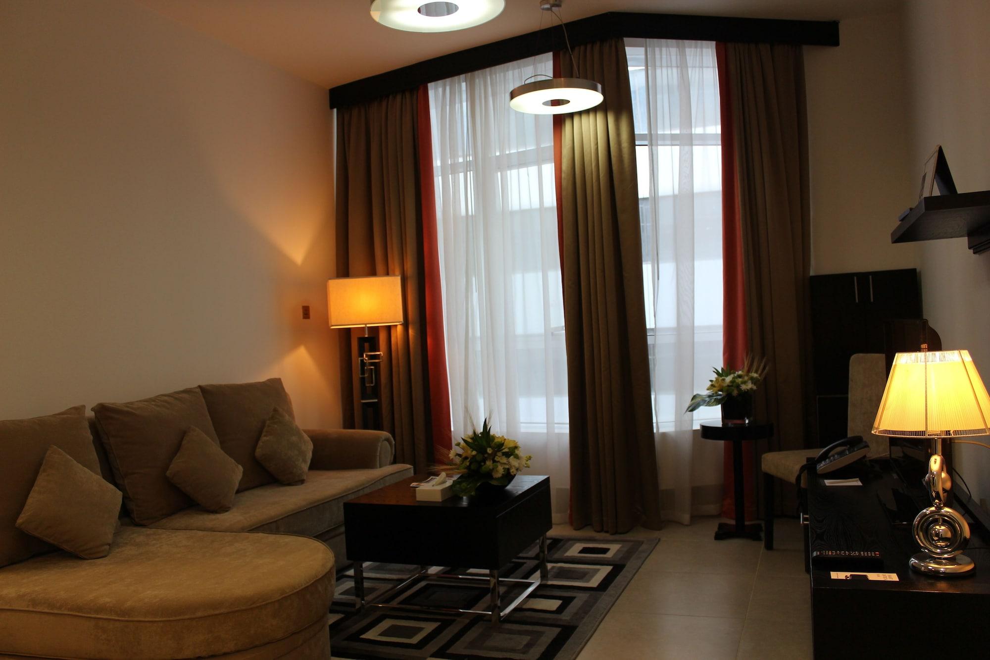 אבו דאבי Al Diar Sawa Hotel Apartments מראה חיצוני תמונה