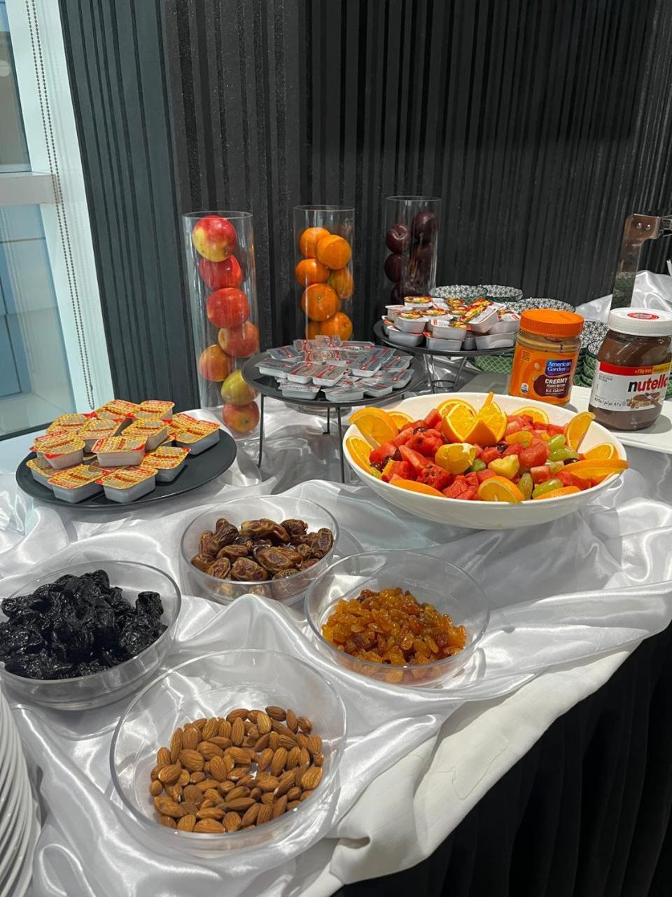 אבו דאבי Al Diar Sawa Hotel Apartments מראה חיצוני תמונה
